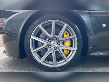 Used Aston Martin Vantage 2015 for sale - 77668263: Photo