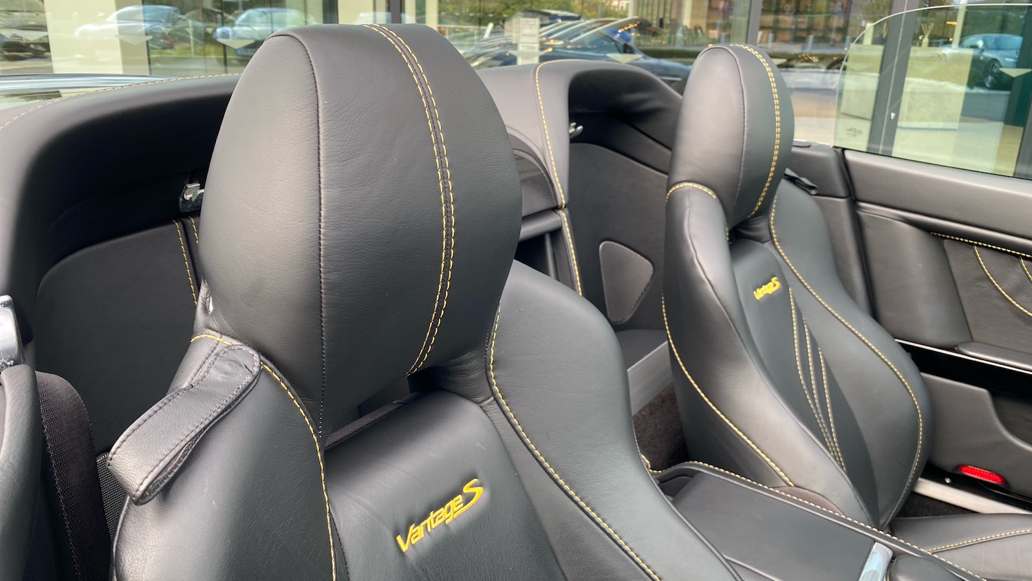 Used Aston Martin Vantage for sale - 77668263: Photo 5