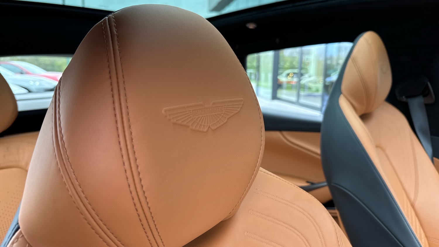 Used Aston Martin DBX 2022 for sale - 78154759: Photo 5