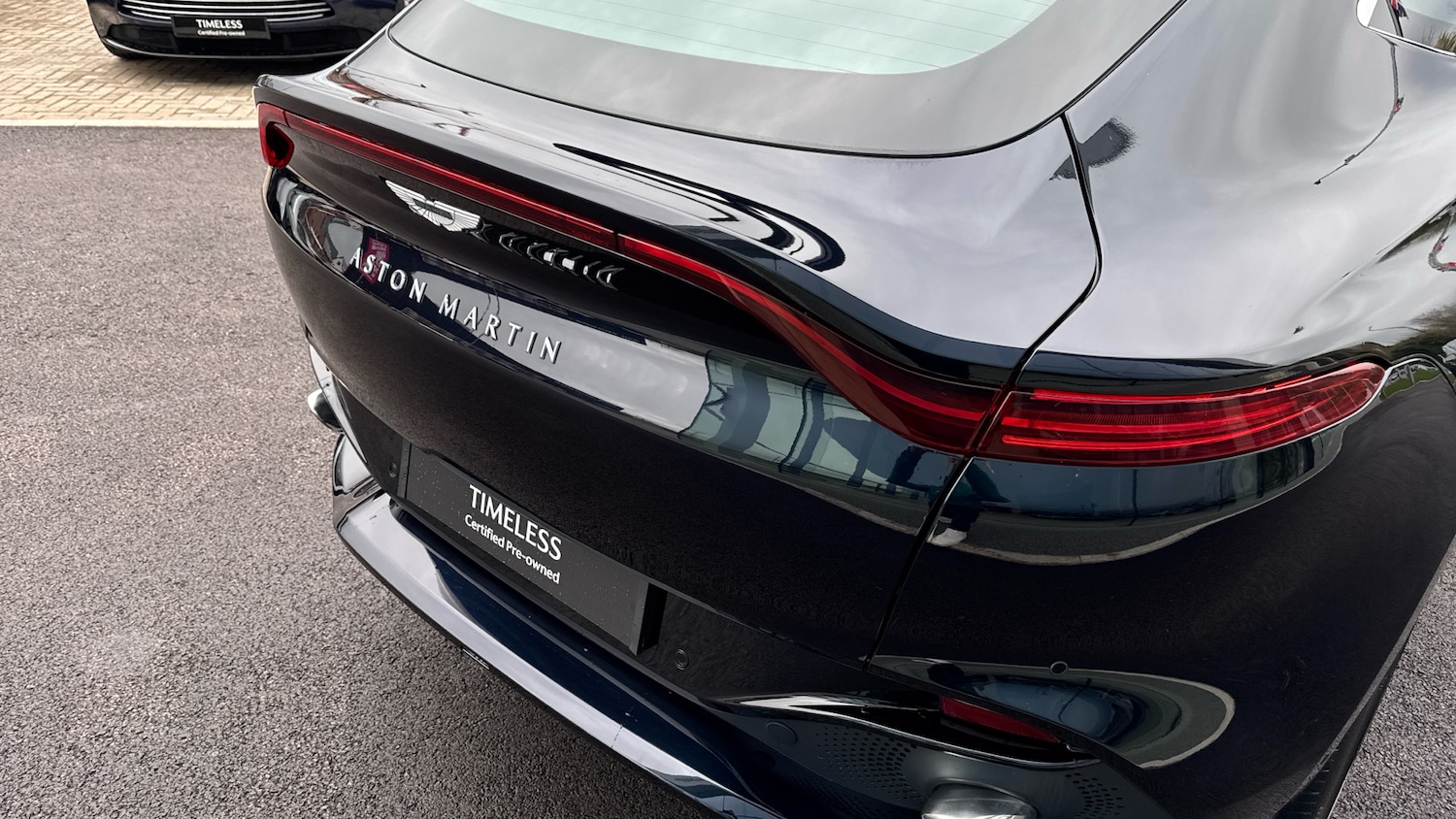 Used Aston Martin DBX 2022 for sale - 78154759: Photo 8