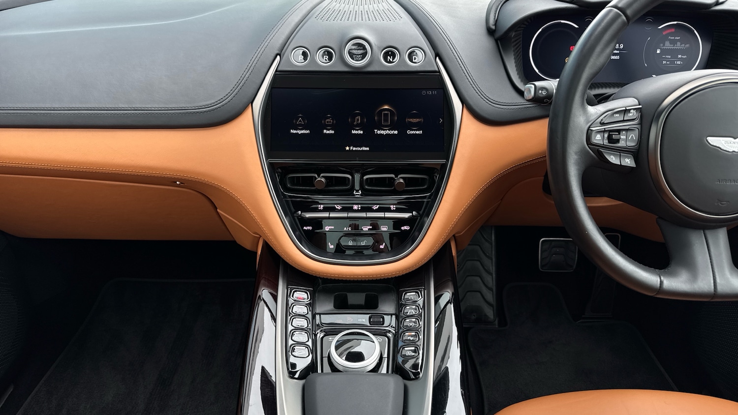 Used Aston Martin DBX 2022 for sale - 78154759: Photo 9