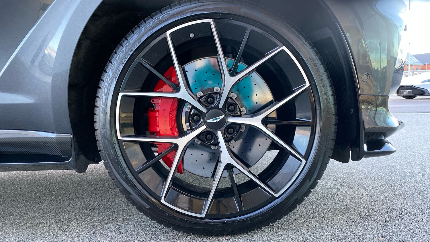 Used Aston Martin DBX 2024 for sale - 77494658: Photo 4