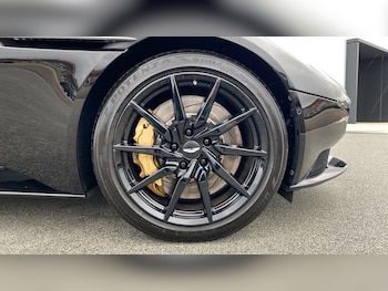 Used Aston Martin DB11 2021 for sale - 77409409: Photo