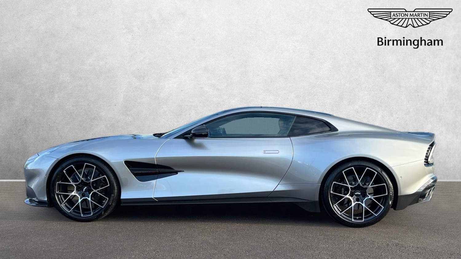 Used Aston Martin Vanquish 2025 for sale - 77357059: Photo 12