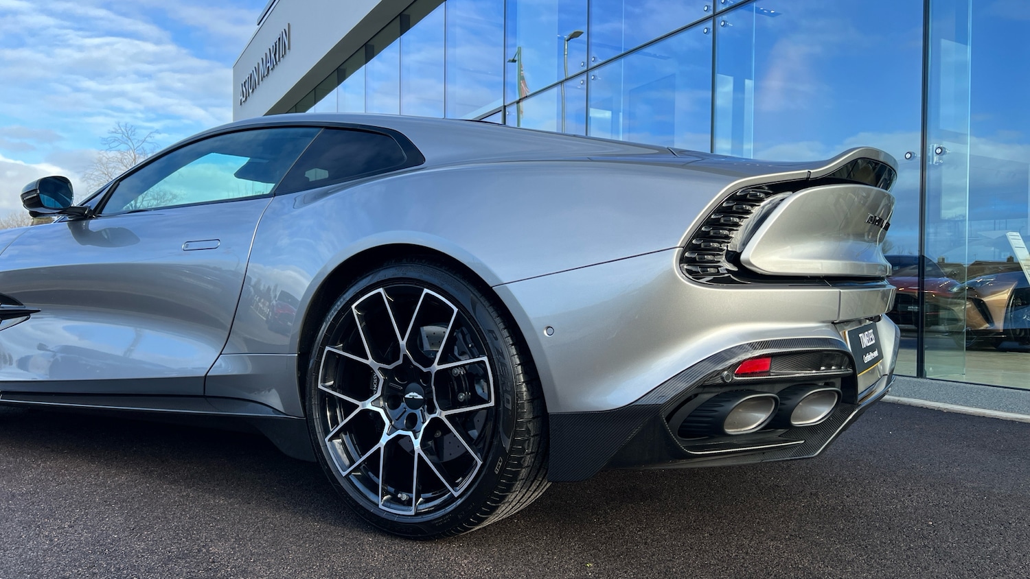 Used Aston Martin Vanquish 2025 for sale - 77357059: Photo 22