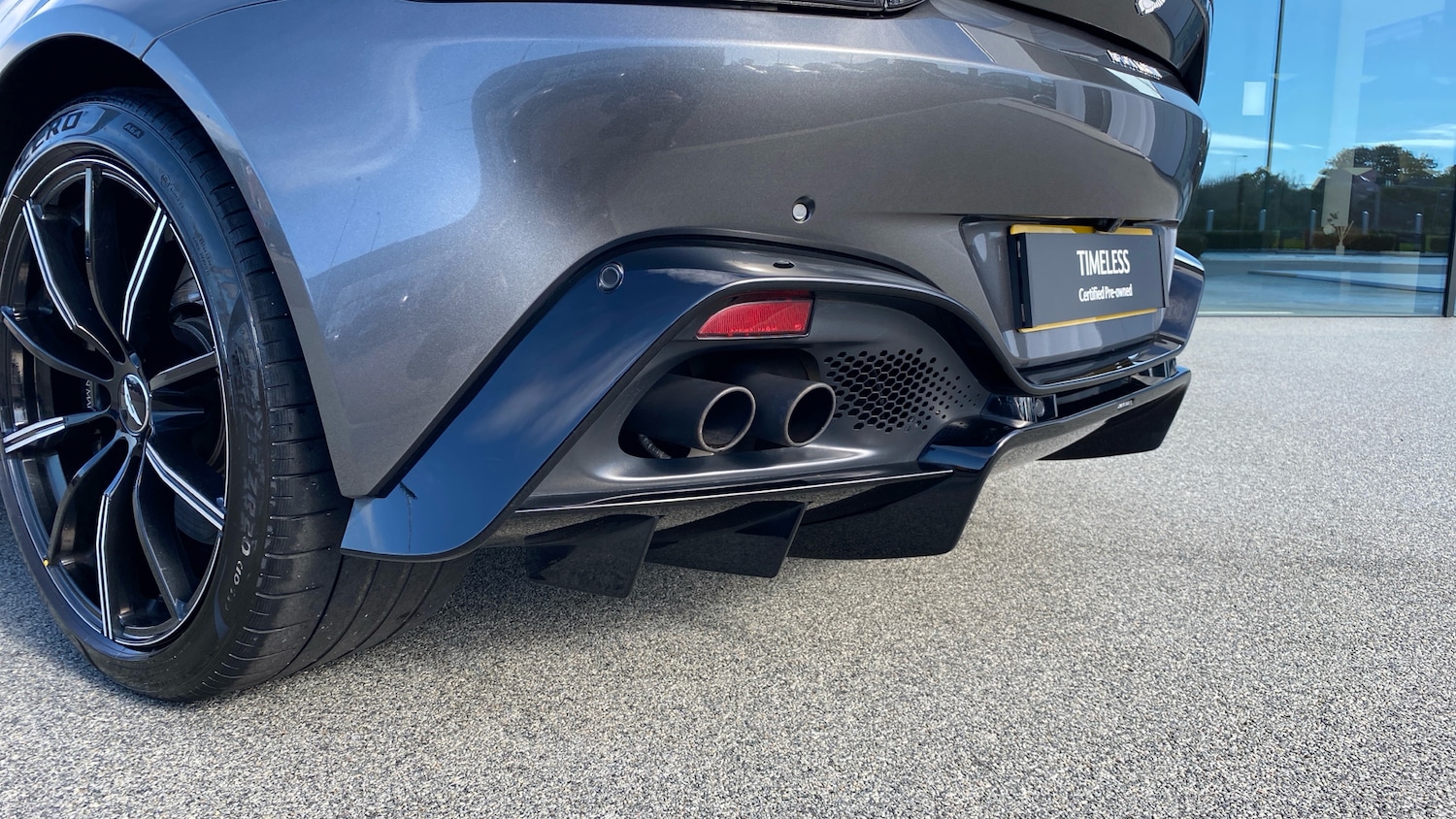 Used Aston Martin Vantage for sale - 76186960: Photo 19
