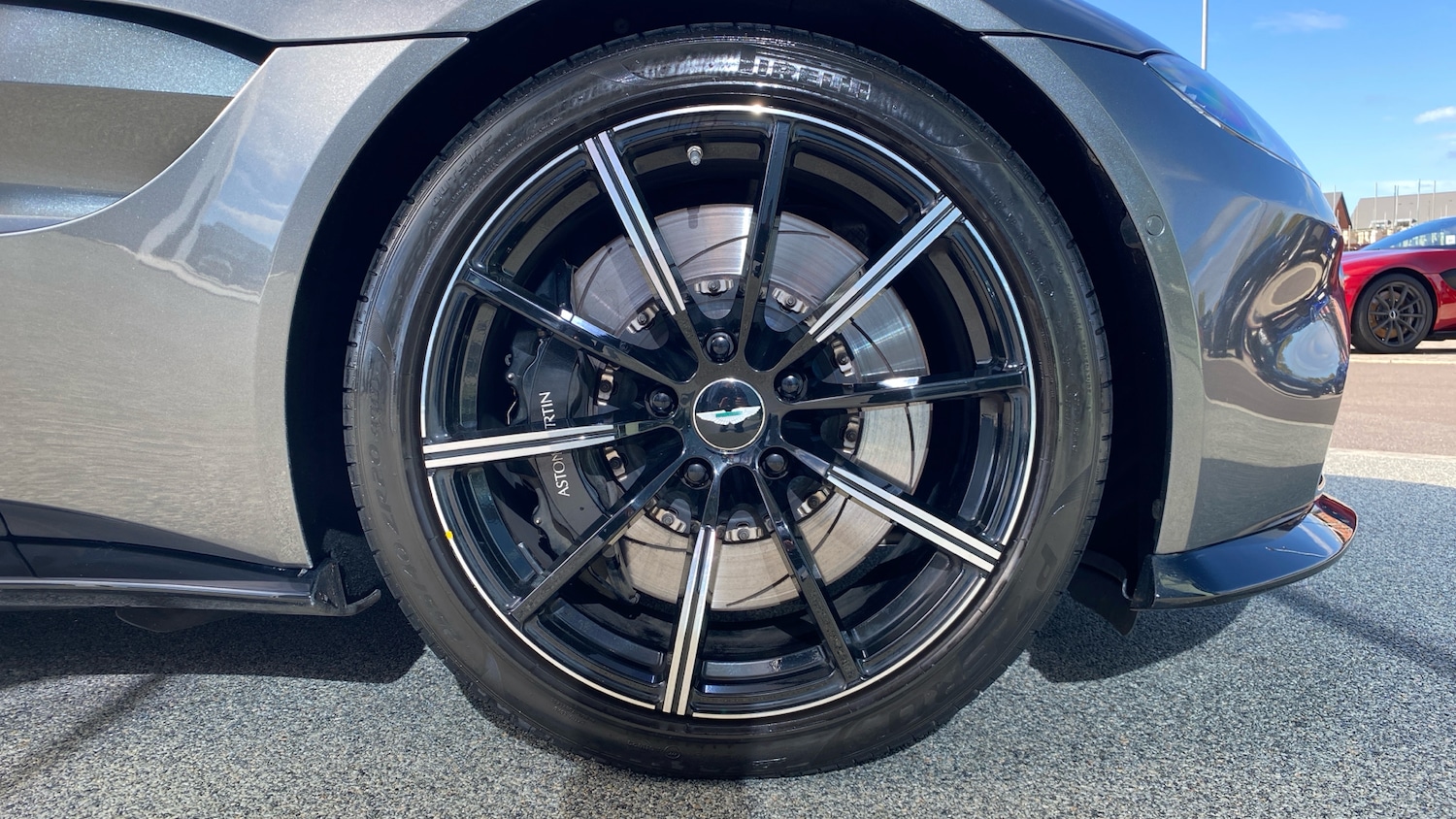 Used Aston Martin Vantage for sale - 76186960: Photo 4