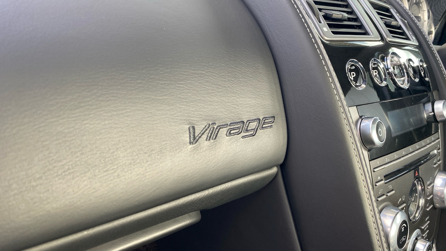 Used Aston Martin Virage 2012 for sale - 77213360: Photo 20