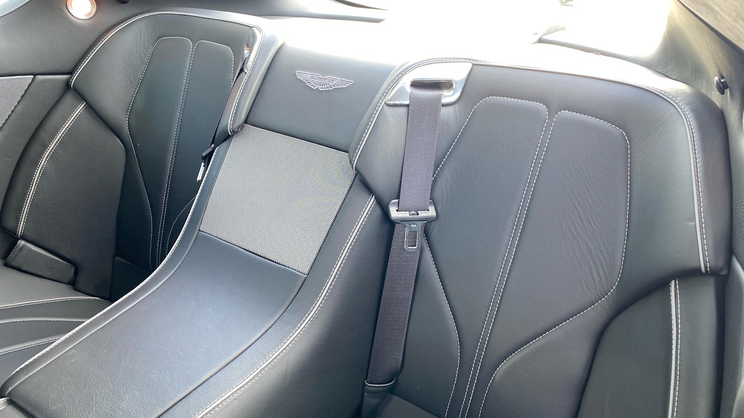 Used Aston Martin Virage 2012 for sale - 77213360: Photo 24