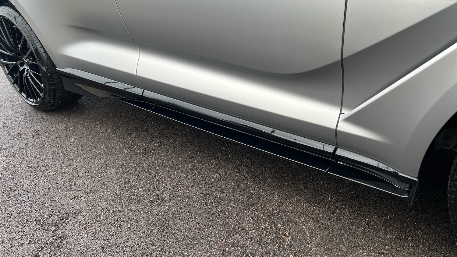 Used Aston Martin DBX 2023 for sale - 77303461: Photo 17