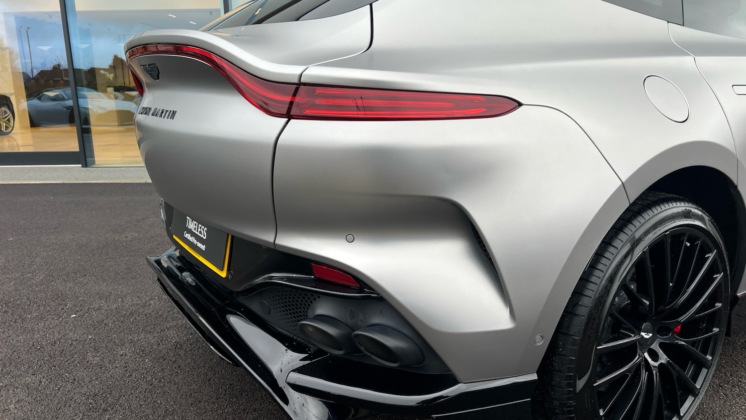 Used Aston Martin DBX 2023 for sale - 77303461: Photo 8