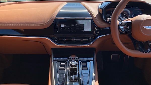 Used Aston Martin DBX 2025 for sale - 75718442: Photo 9