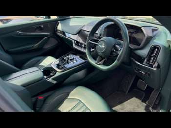 Used Aston Martin DBX 2024 for sale - 75011833: Photo