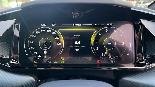 Used Aston Martin Vantage 2024 for sale - 75668280: Photo 6