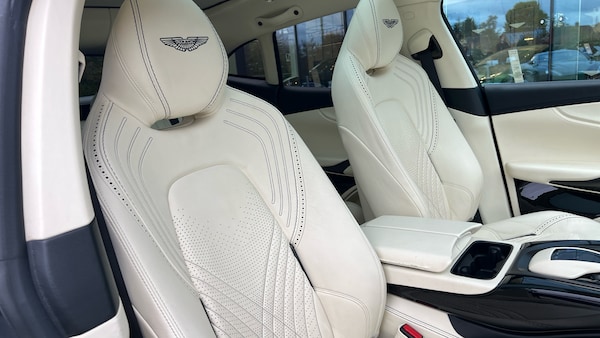 Used Aston Martin DBX 2021 for sale - 76198039: Photo 11