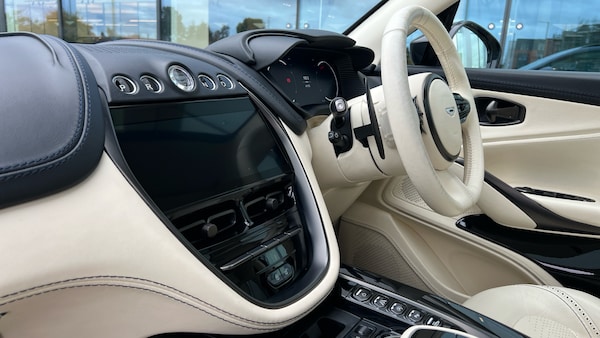 Used Aston Martin DBX 2021 for sale - 76198039: Photo 24