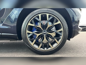 Used Aston Martin DBX 2021 for sale - 76198039: Photo 4