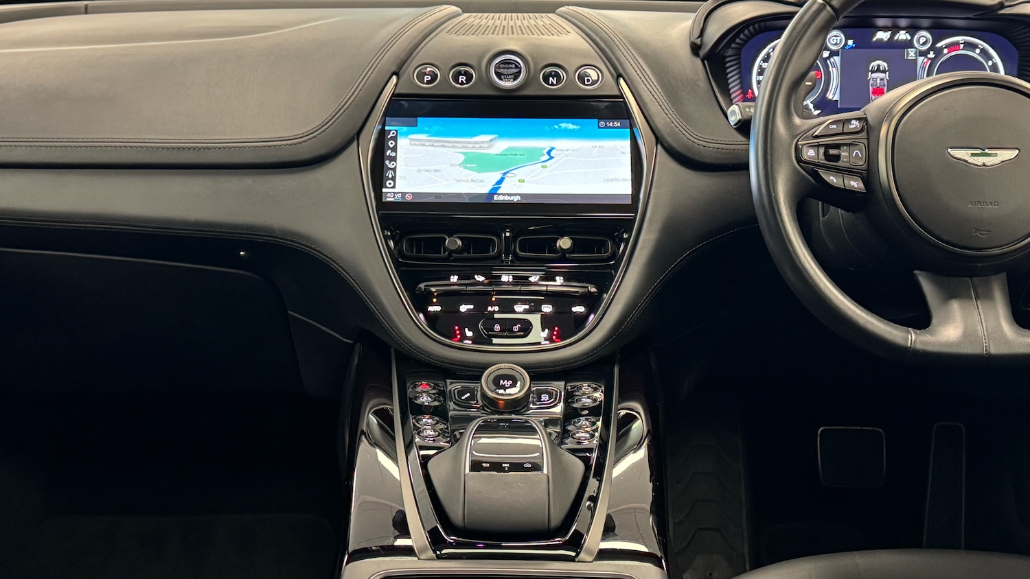 Used Aston Martin DBX 2023 for sale - 76910968: Photo 10