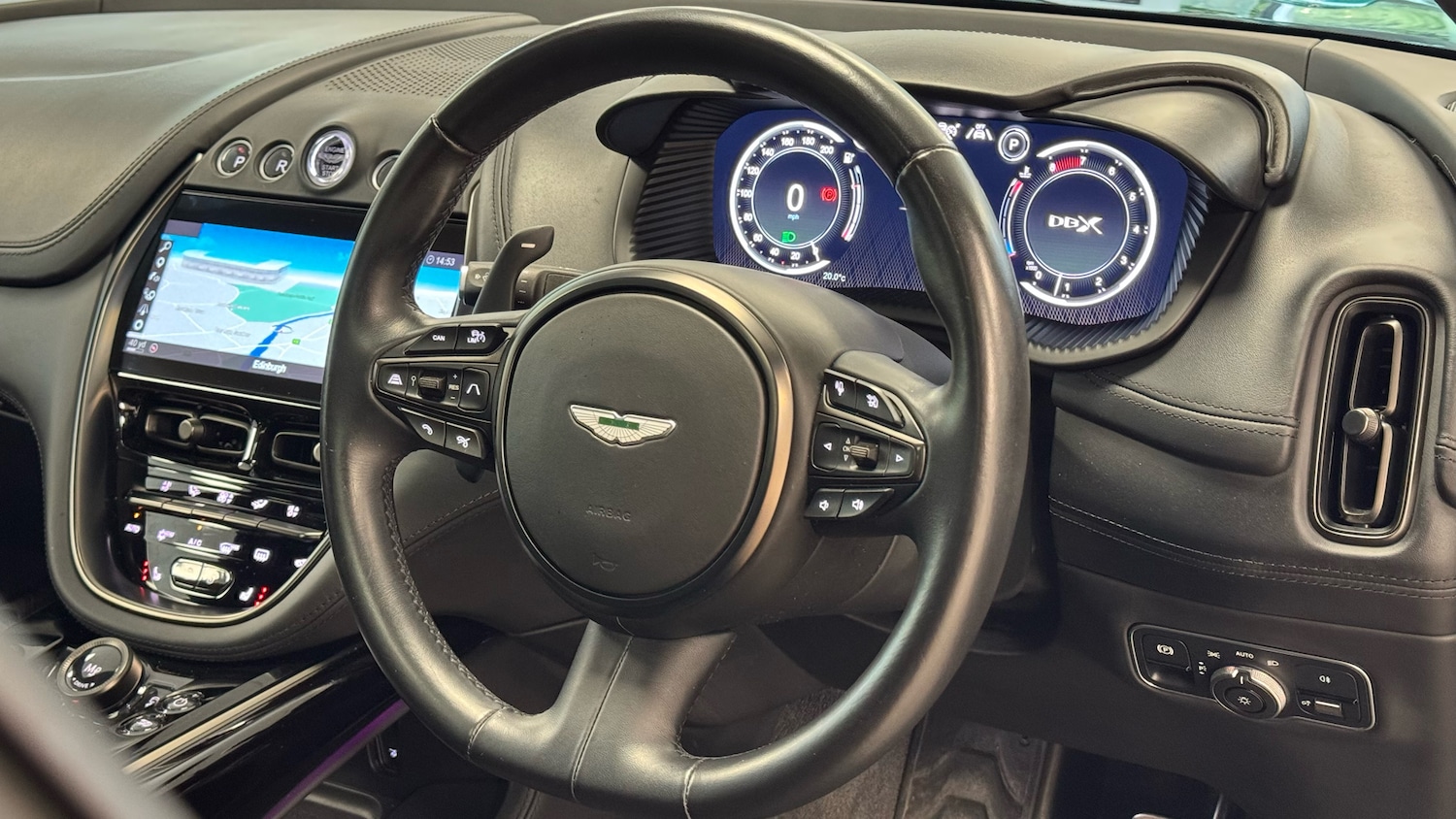 Used Aston Martin DBX 2023 for sale - 76910968: Photo 11