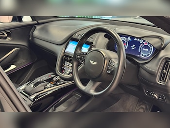 Used Aston Martin DBX 2023 for sale - 76910968: Photo