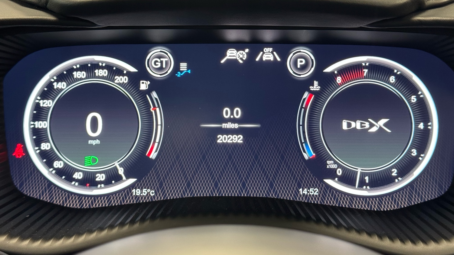 Used Aston Martin DBX 2023 for sale - 76910968: Photo 6