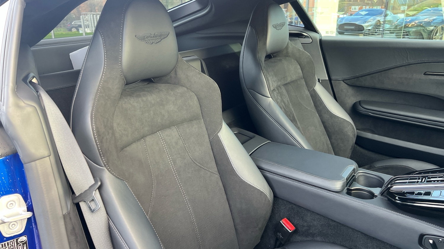 Used Aston Martin Vantage 2024 for sale - 77107604: Photo 11