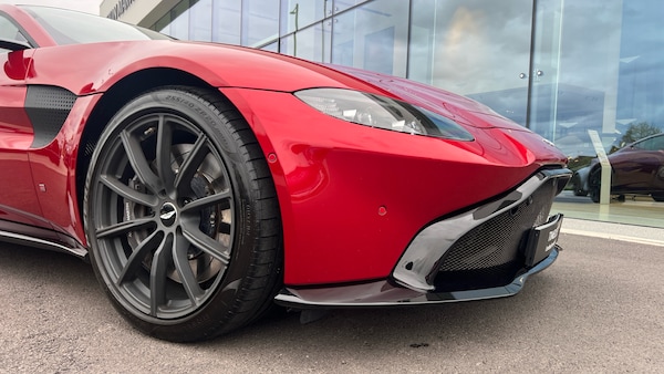 Used Aston Martin Vantage 2019 for sale - 76267605: Photo 24