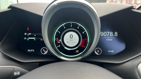 Used Aston Martin Vantage 2019 for sale - 76267605: Photo 6