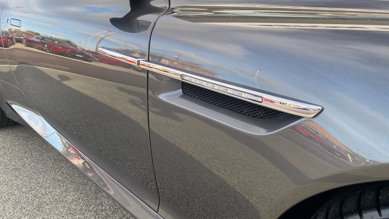 Used Aston Martin Virage 2012 for sale - 76536419: Photo 16