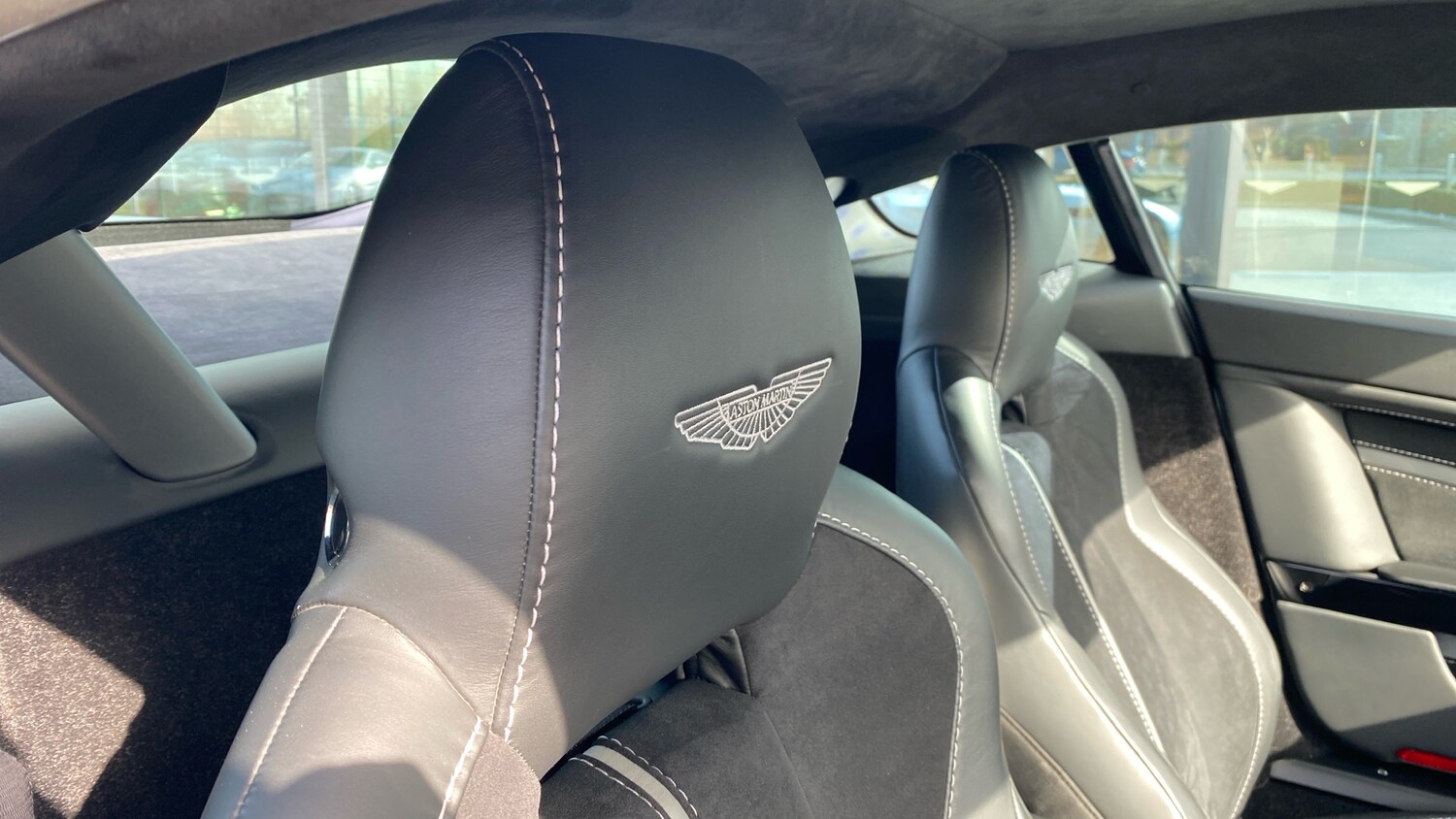 Used Aston Martin Vantage 2016 for sale - 77668257: Photo 5