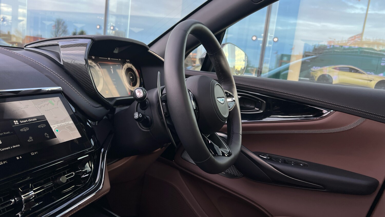 Used Aston Martin DBX for sale - 76799461: Photo 25