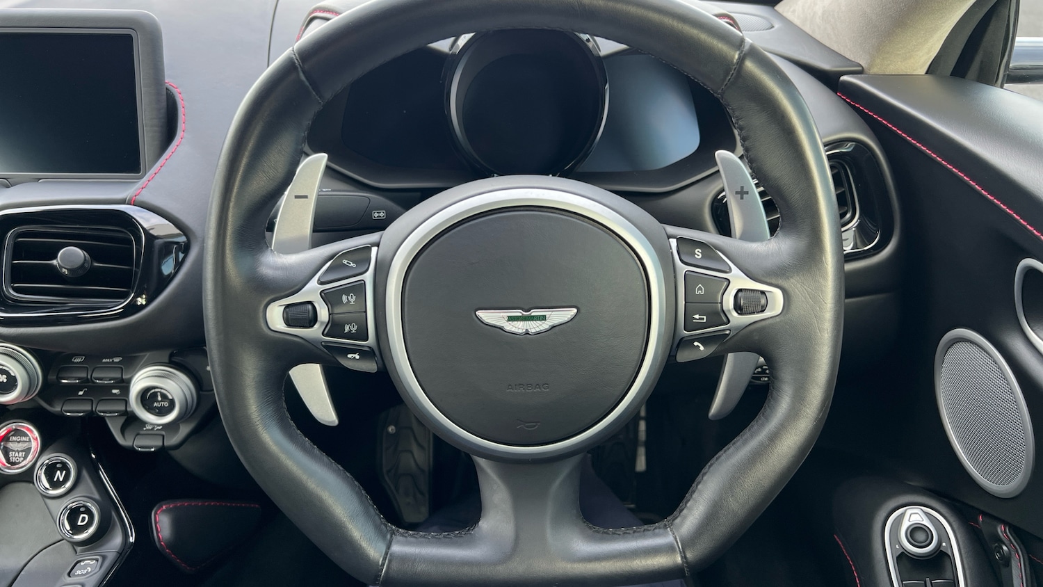 Used Aston Martin Vantage 2018 for sale - 76455001: Photo 10