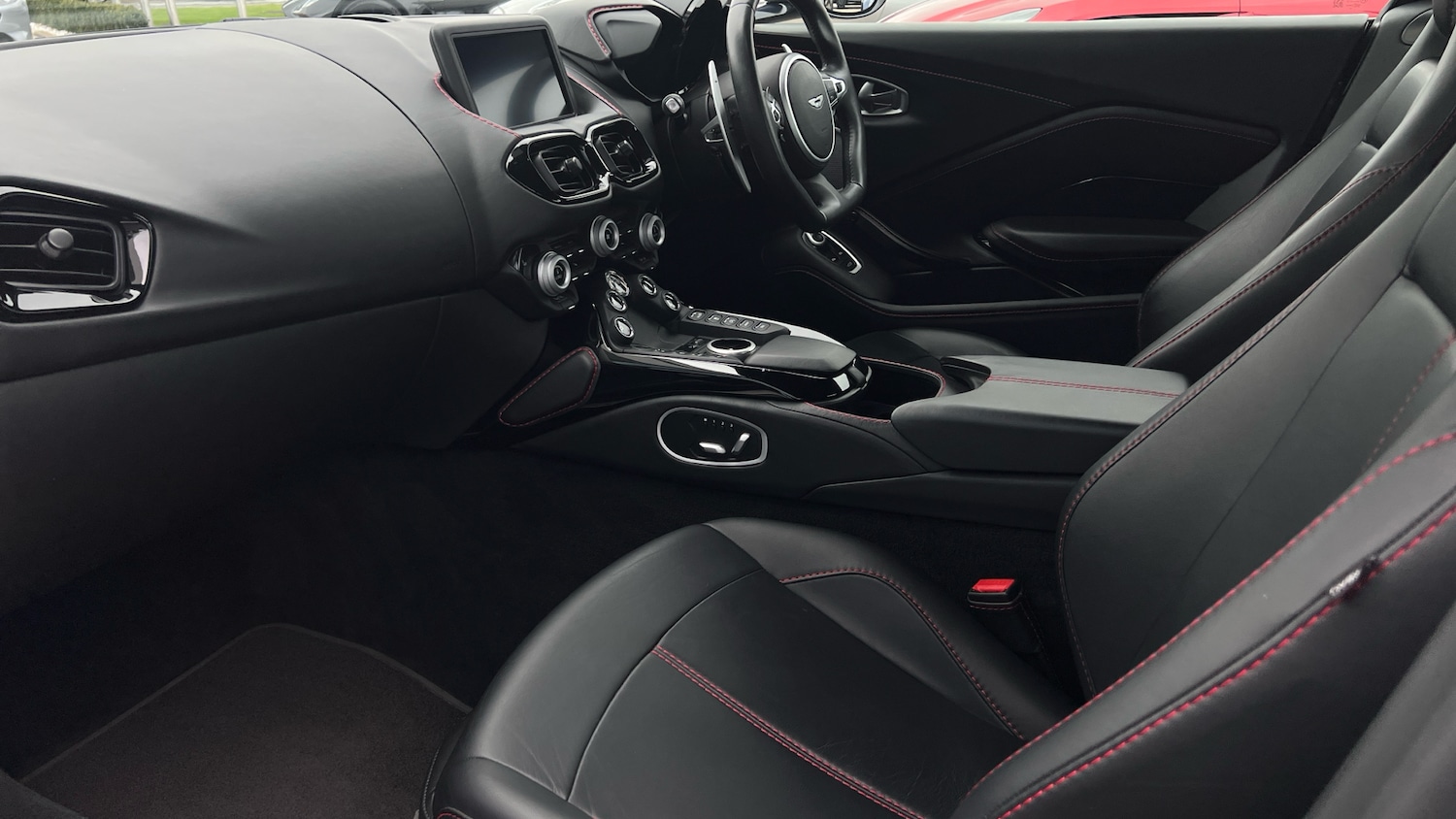 Used Aston Martin Vantage 2018 for sale - 76455001: Photo 19