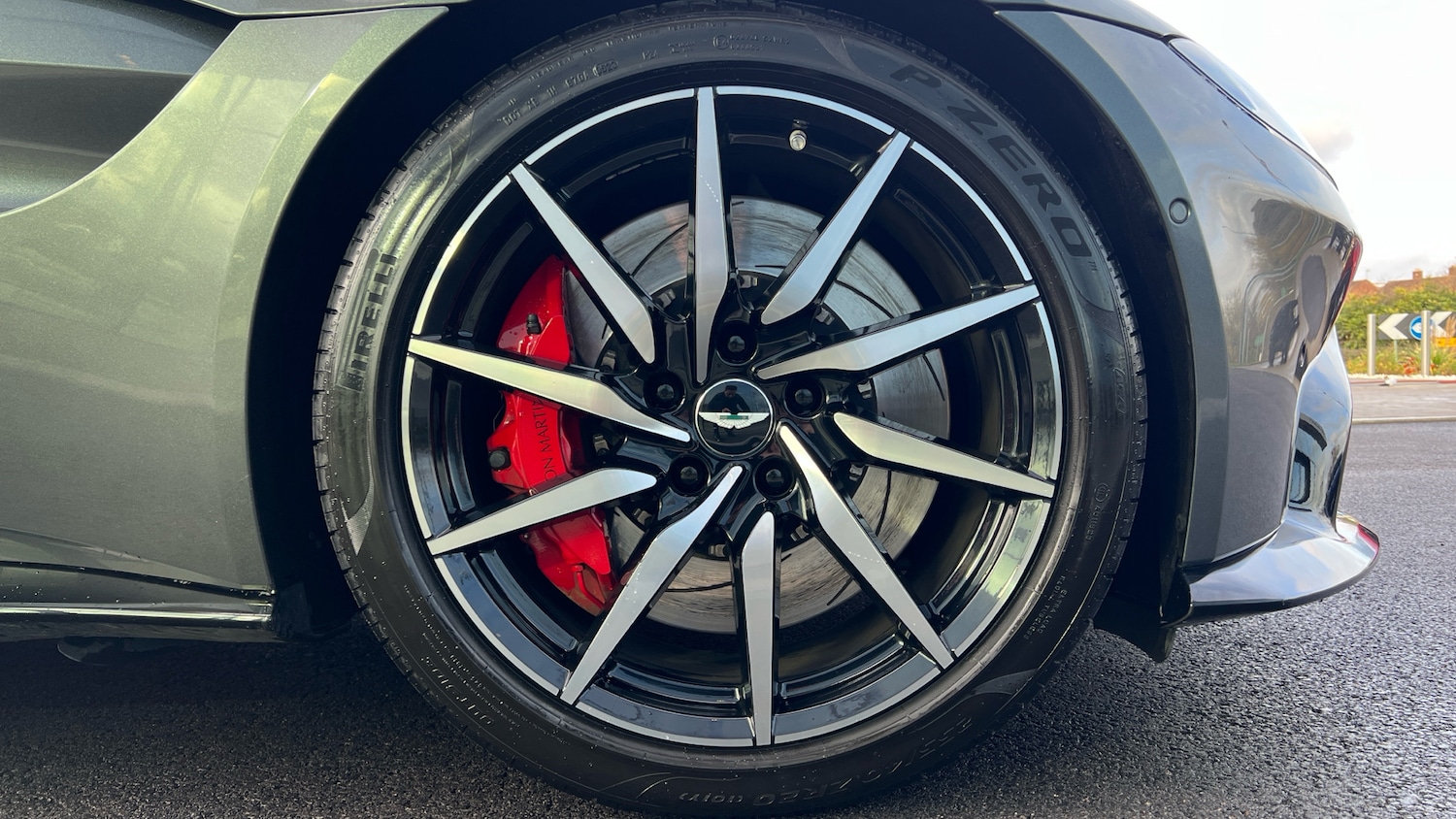 Used Aston Martin Vantage 2018 for sale - 76455001: Photo 4