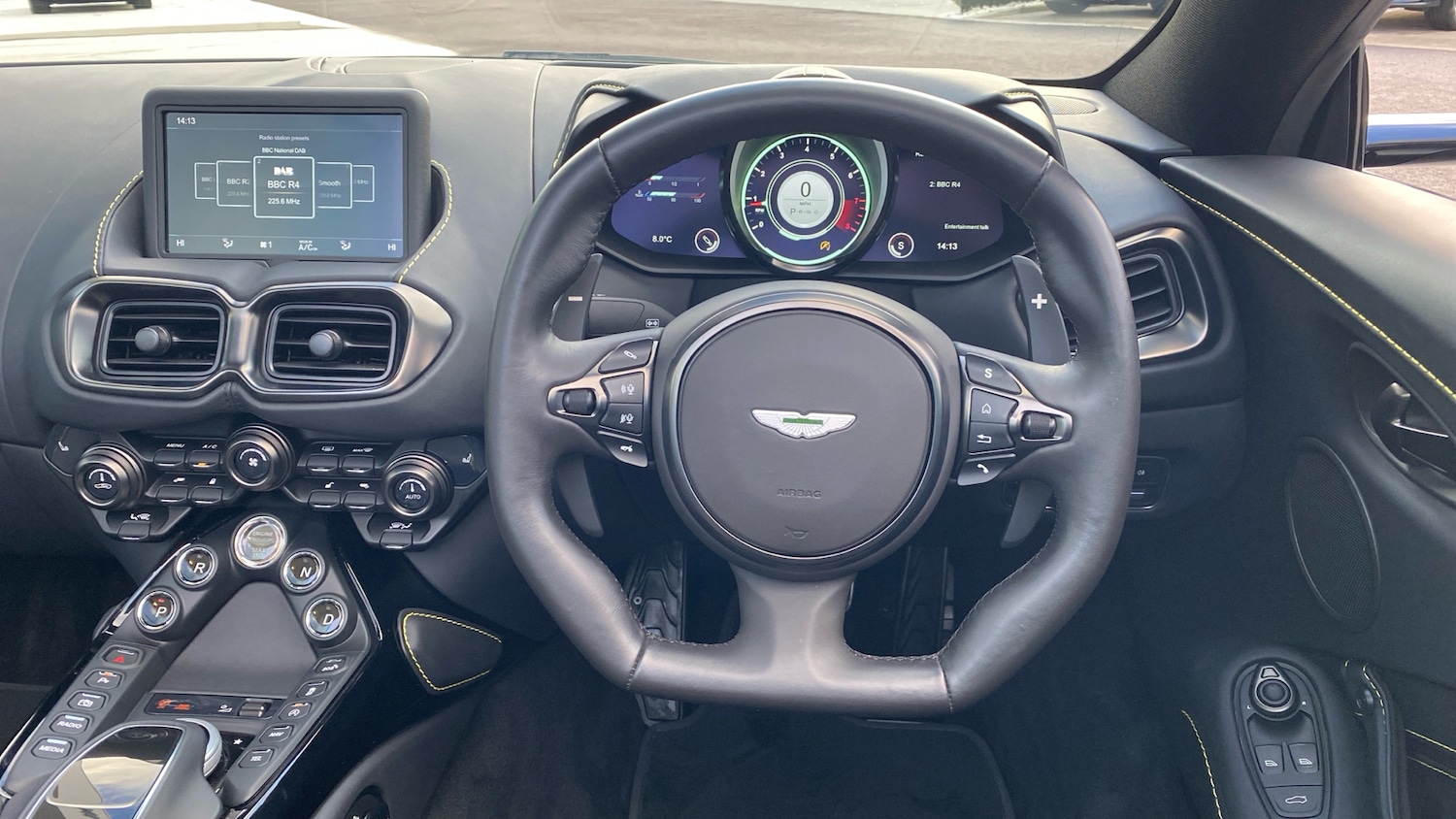 Used Aston Martin Vantage 2022 for sale - 77189172: Photo 10