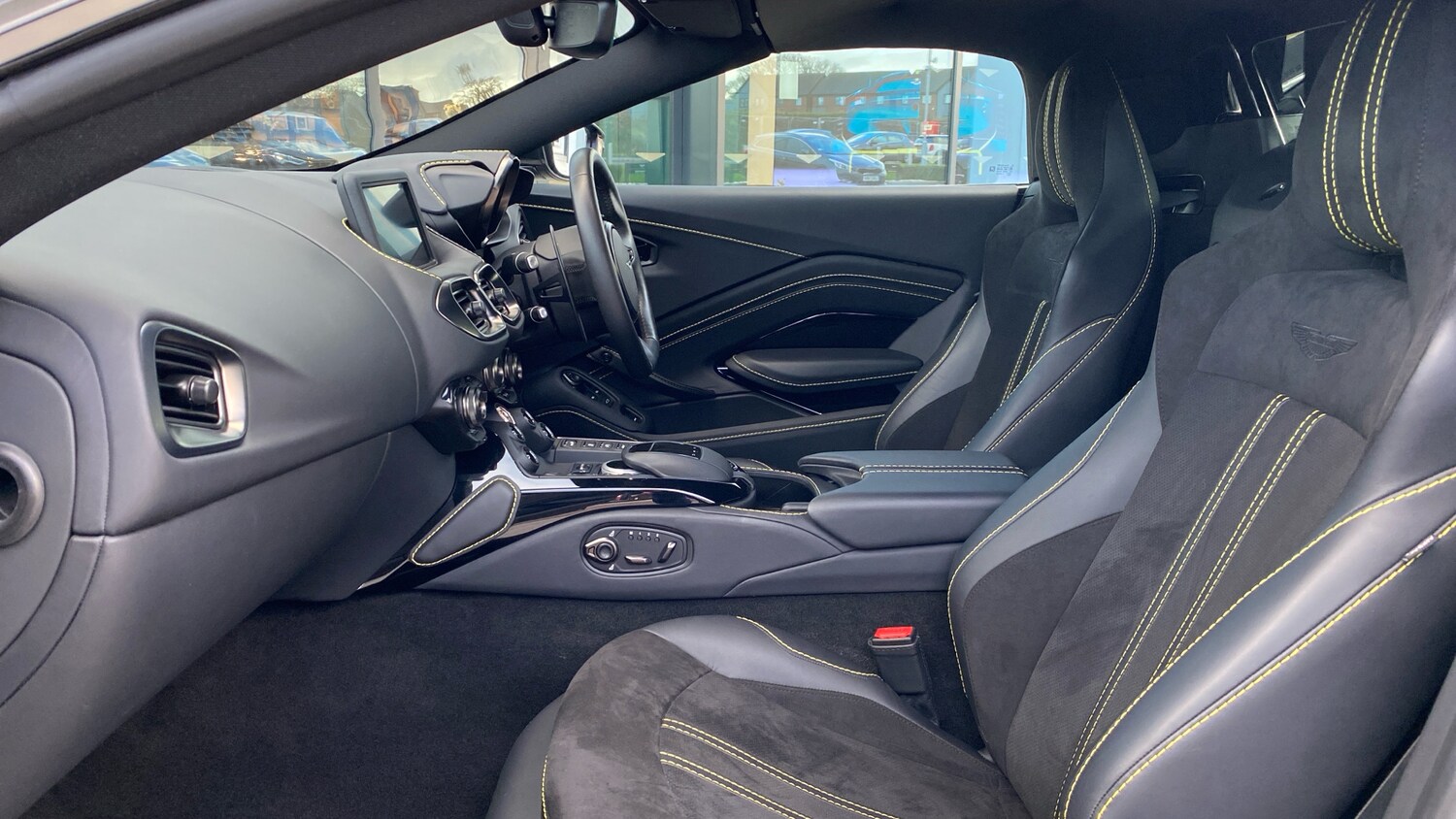 Used Aston Martin Vantage 2022 for sale - 77189172: Photo 23