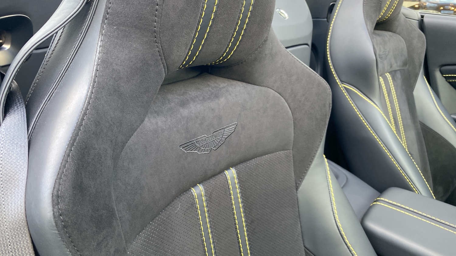 Used Aston Martin Vantage 2022 for sale - 77189172: Photo 5