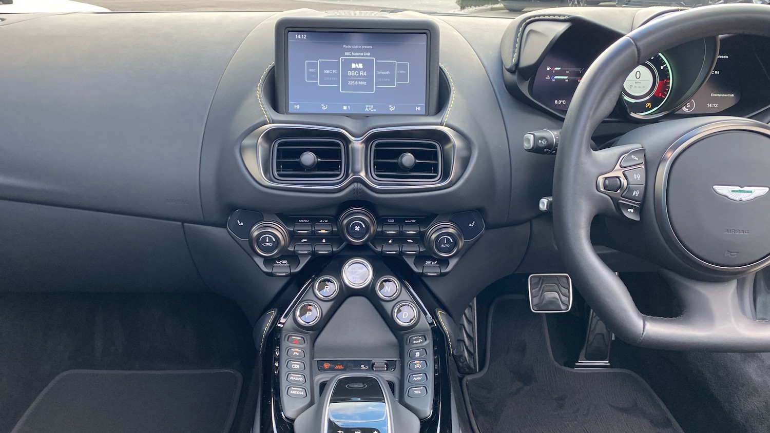 Used Aston Martin Vantage 2022 for sale - 77189172: Photo 9