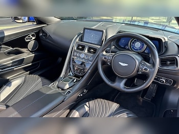 Used Aston Martin DB11 2020 for sale - 79142981: Photo