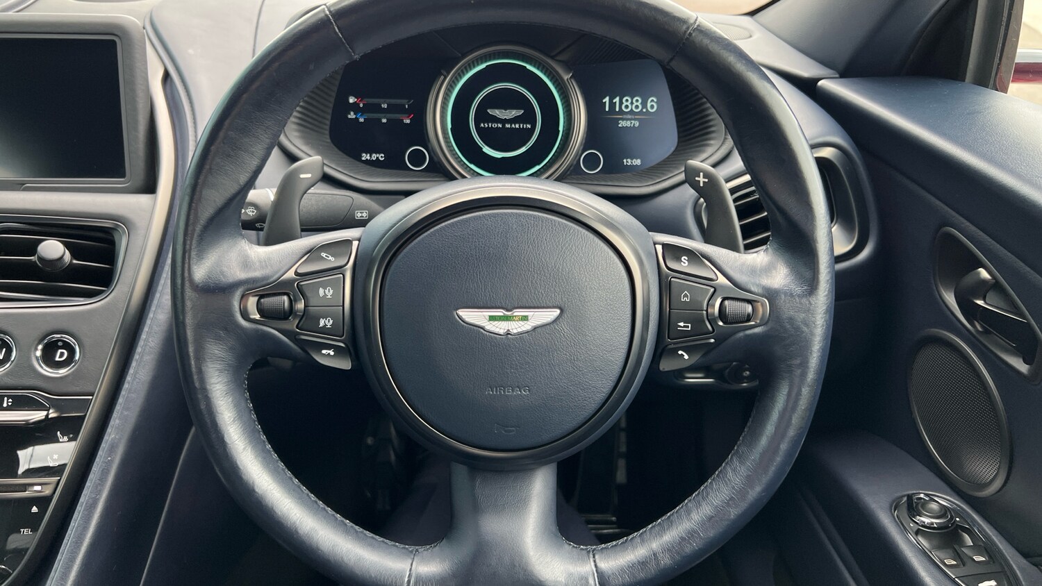 Used Aston Martin DB11 2020 for sale - 76211668: Photo 10