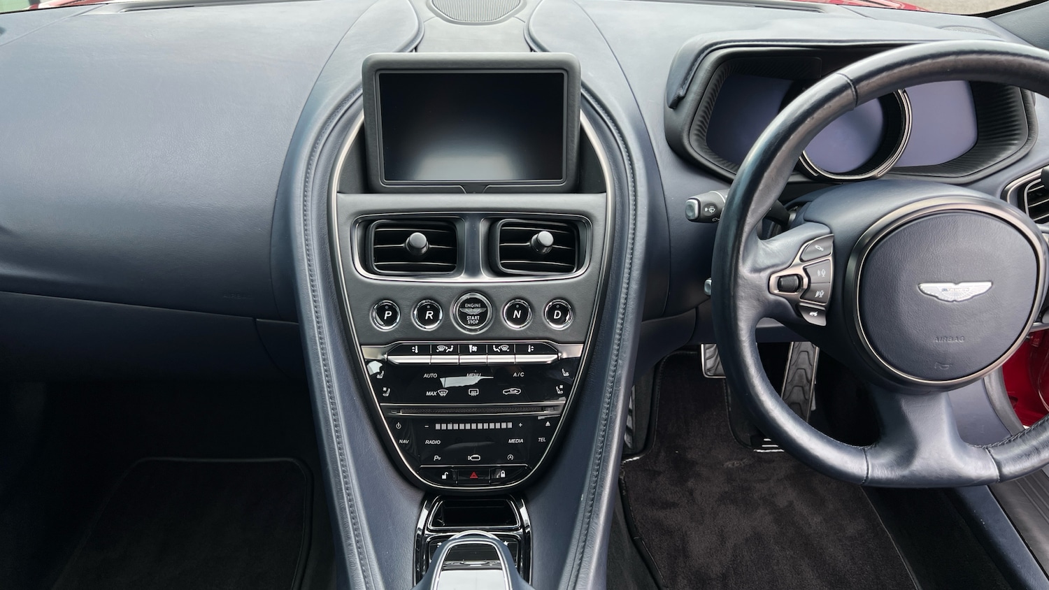 Used Aston Martin DB11 2020 for sale - 76211668: Photo 9