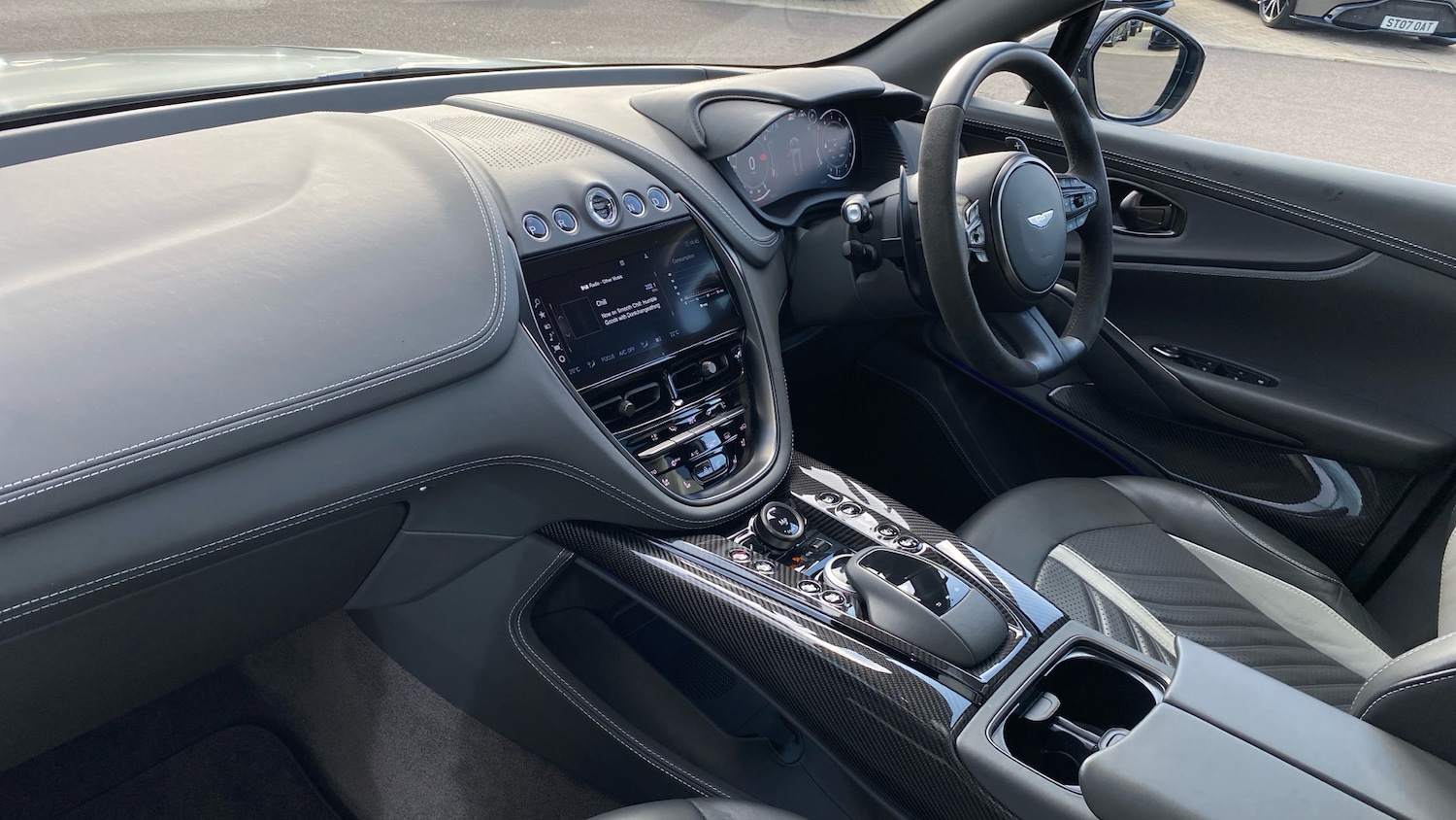 Used Aston Martin DBX 2023 for sale - 78045719: Photo 25