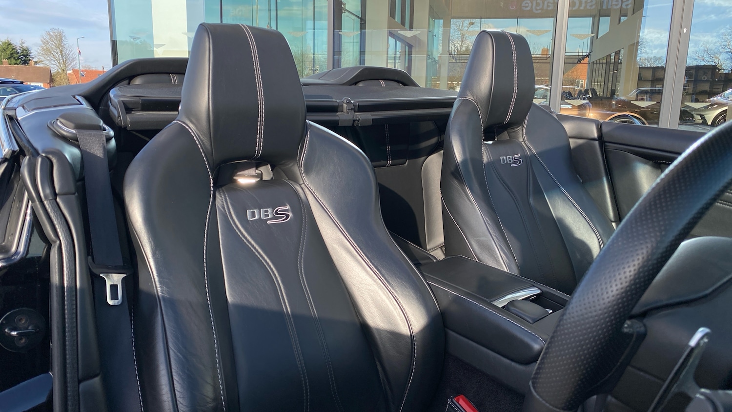 Used Aston Martin DBS for sale - 77721061: Photo 11