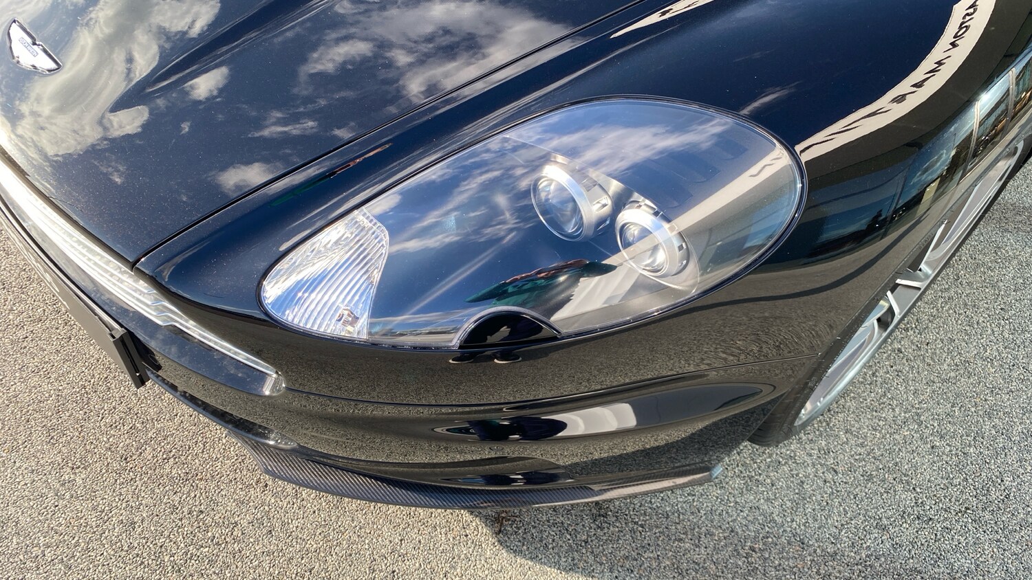 Used Aston Martin DBS for sale - 77721061: Photo 14