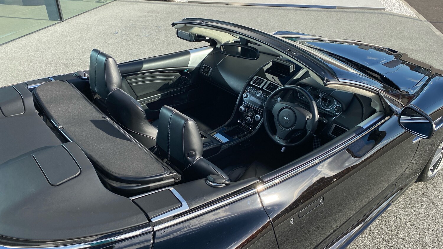 Used Aston Martin DBS for sale - 77721061: Photo 19