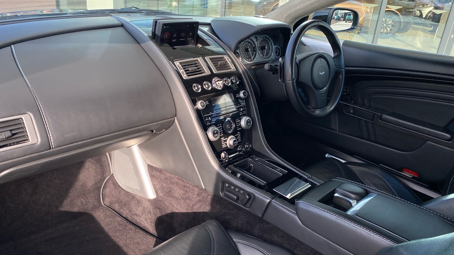 Used Aston Martin DBS for sale - 77721061: Photo 23