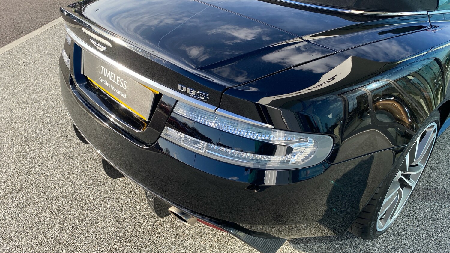 Used Aston Martin DBS for sale - 77721061: Photo 8