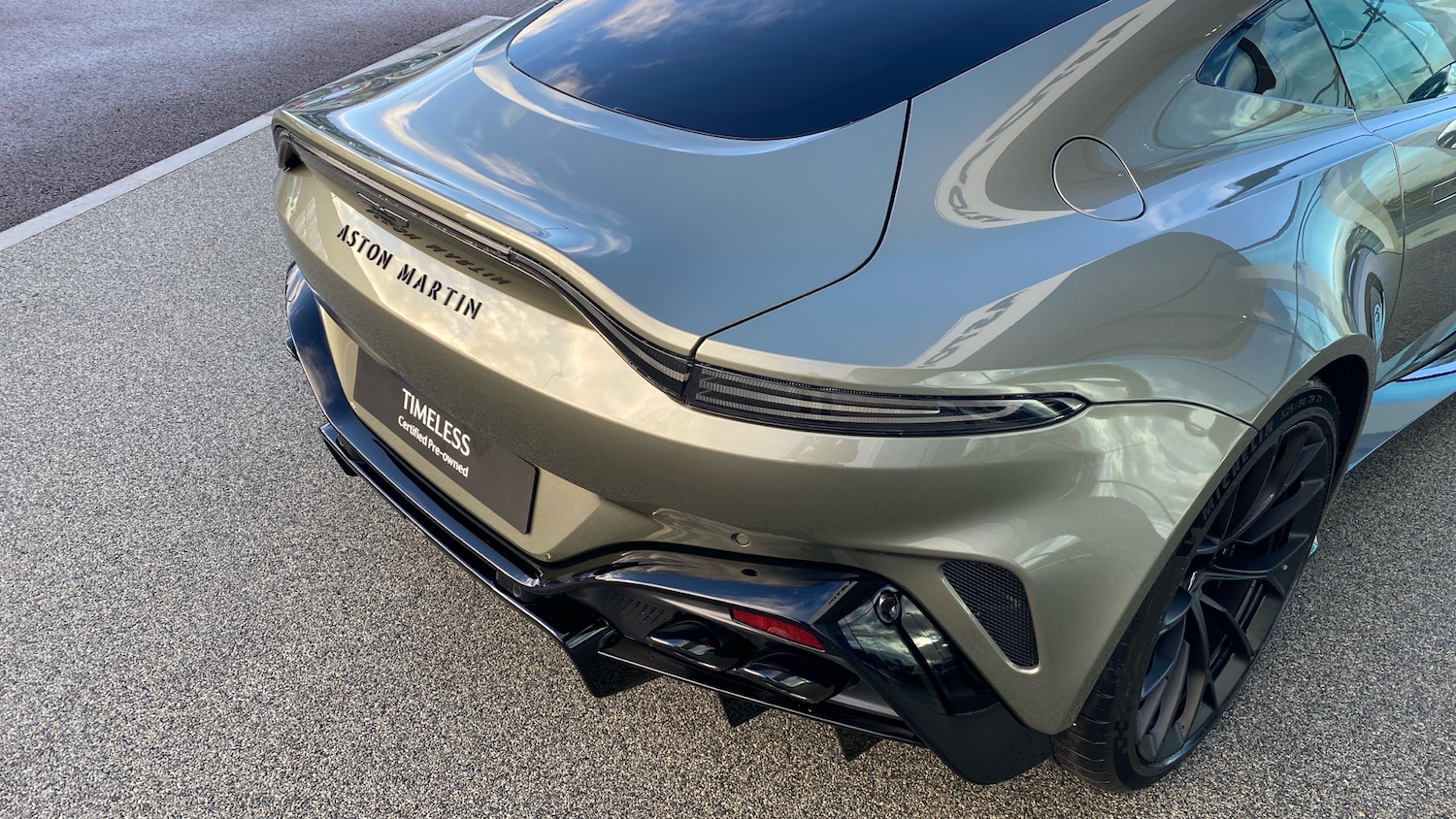 Used Aston Martin Vantage for sale - 77173251: Photo 8