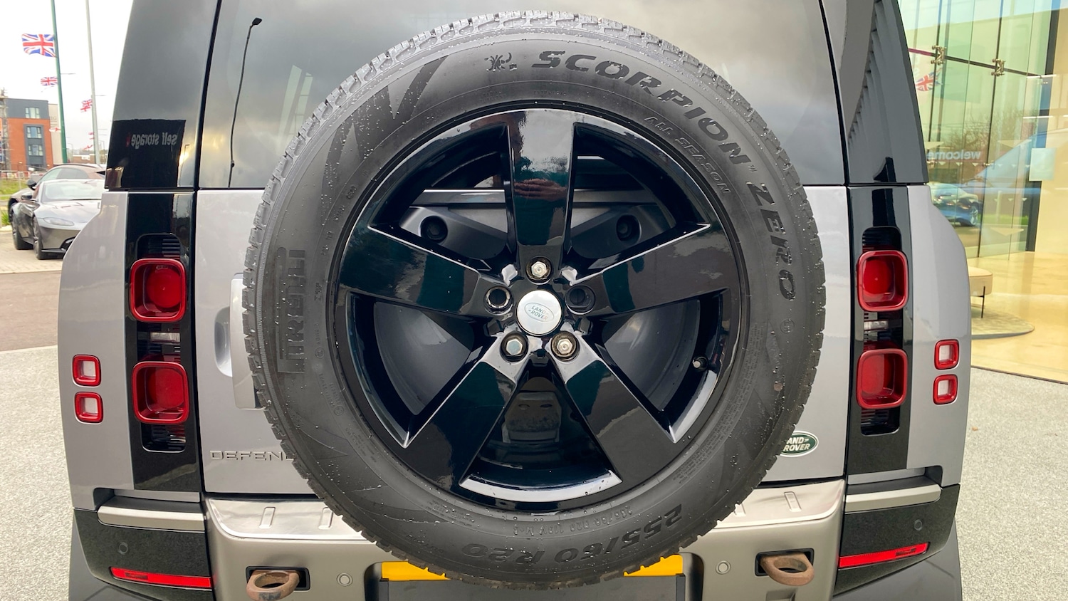 Used Land Rover Defender 2022 for sale - 76986726: Photo 24