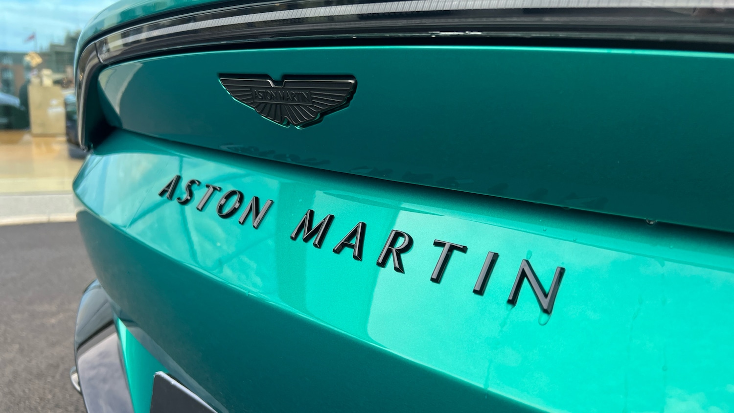 Used Aston Martin Vantage for sale - 76864137: Photo 15